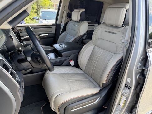 Used 2025 RAM 1500 Tungsten AWD/4WD image 16