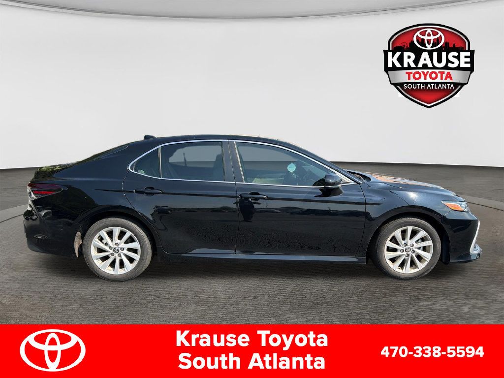 Used 2024 Toyota Camry LE FWD image 9