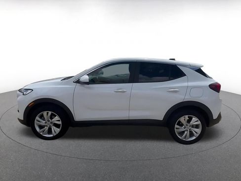 Used 2025 Buick Encore GX Preferred FWD image 9