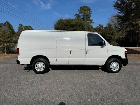 Used 2011 Ford E-150 and Econoline 150 E 150 3dr Cargo Van w/ PWR Group image 7