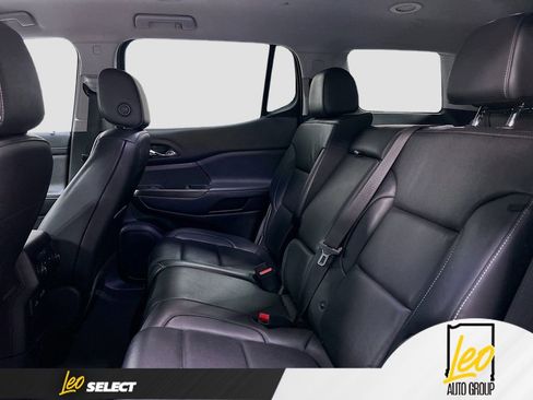 Used 2023 GMC Acadia SLT image 24