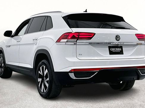 Used 2021 Volkswagen Atlas Cross Sport SE FWD image 15