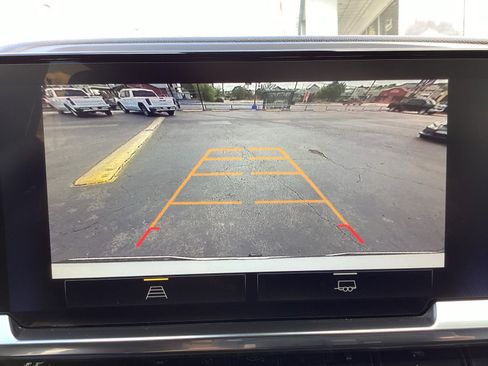 Used 2023 Chevrolet Silverado 1500 RST AWD/4WD image 20