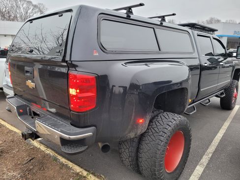 Used 2019 Chevrolet Silverado 3500 LTZ w/ Duramax Plus Package image 7