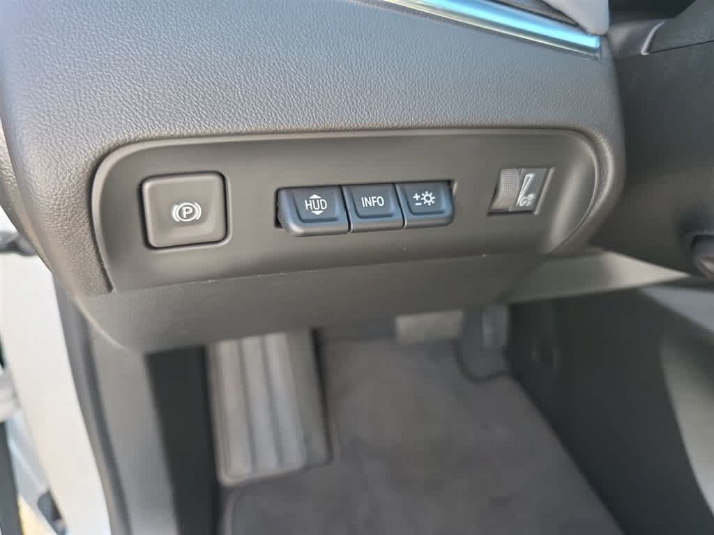 Used 2023 Buick Enclave Premium w/ Experience Buick Package FWD image 15
