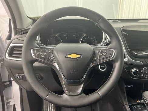 Used 2024 Chevrolet Equinox Premier AWD/4WD image 20