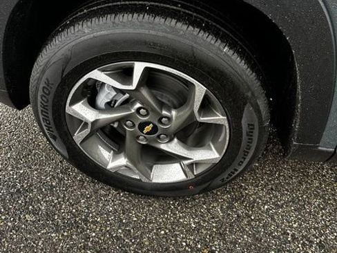 New 2026 Chevrolet Trax LT w/ Driver Confidence Package FWD image 12
