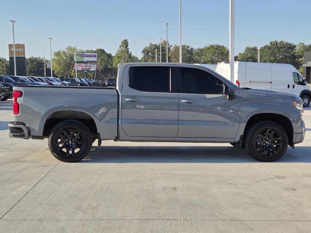 Used 2025 Chevrolet Silverado 1500 RST AWD/4WD image 9