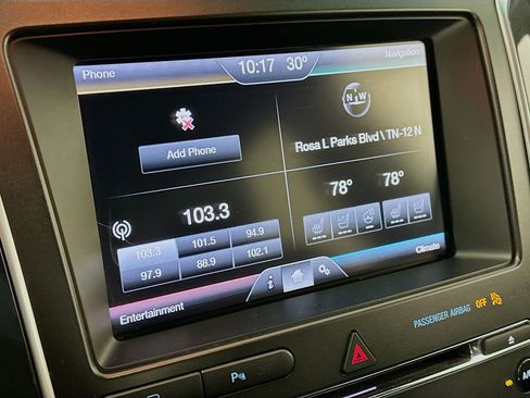 Used 2016 Ford Explorer Limited image 19