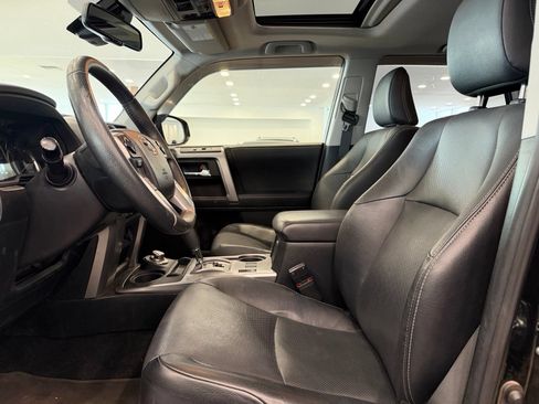 Used 2022 Toyota 4Runner Limited AWD/4WD image 7