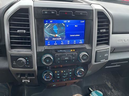 Used 2021 Ford F350 Lariat w/ Chrome Package image 10