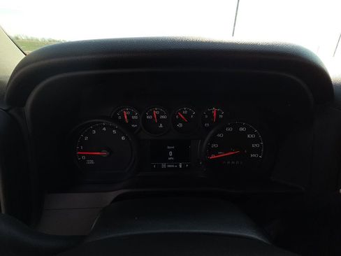 Used 2025 Chevrolet Silverado 2500 Custom w/ Custom Value Package image 18