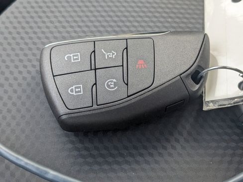 New 2026 Chevrolet Equinox RS w/ Convenience Package III image 32