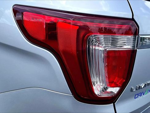 Used 2018 Ford Explorer Limited FWD image 32