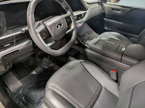 Used 2026 INFINITI QX80 Pure w/ Cargo Package AWD/4WD image 11