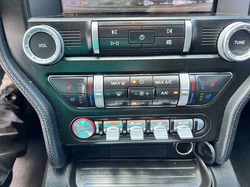 Used 2022 Ford Mustang GT Premium image 27