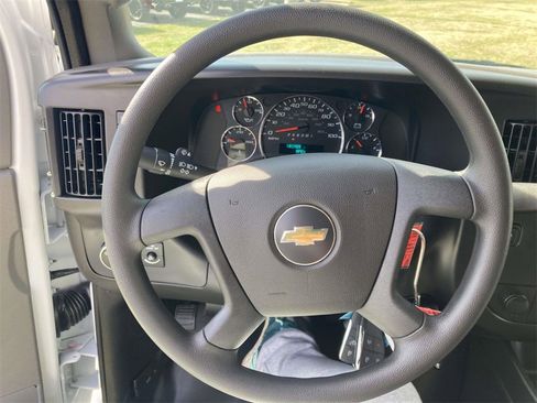 New 2025 Chevrolet Express 3500 Work Van image 26