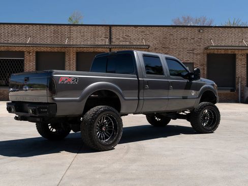 Used 2015 Ford F250 Lariat w/ Lariat Ultimate Package image 2