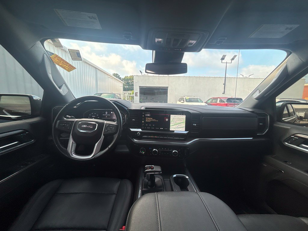 Used 2023 GMC Sierra 1500 SLT w/ SLT Premium Package AWD/4WD image 19