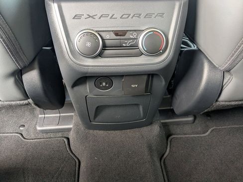 New 2026 Ford Explorer Active w/ Active Comfort Package AWD/4WD image 18