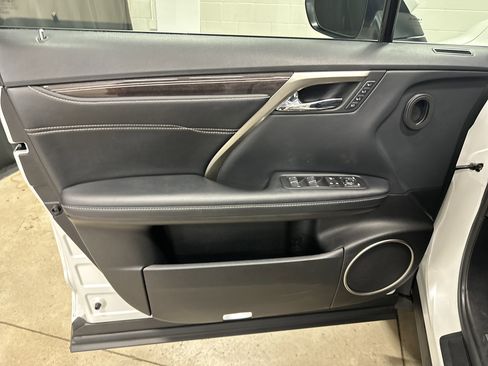 Used 2022 Lexus RX 350 AWD w/ Luxury Package image 16