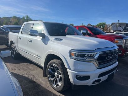 Used 2022 RAM 1500 Limited w/ Body-Colour Bumper Group