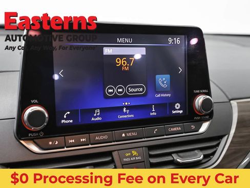 Used 2024 Nissan Altima 2.5 SV FWD image 19