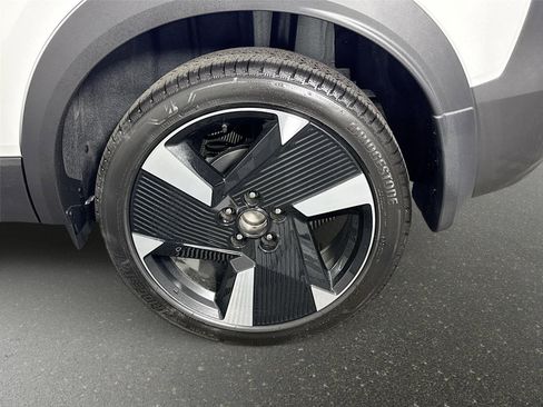 New 2026 Nissan Kicks SR FWD image 29