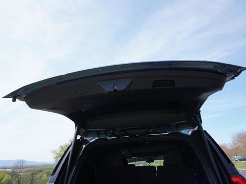 Used 2026 GMC Yukon XL Elevation w/ Elevation Premium Package image 23