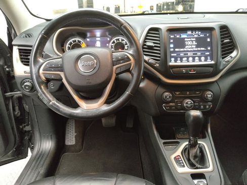 Used 2018 Jeep Cherokee Limited w/ High Altitude Package image 22