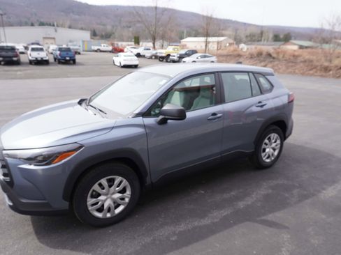 Certified 2026 Toyota Corolla Cross L image 4