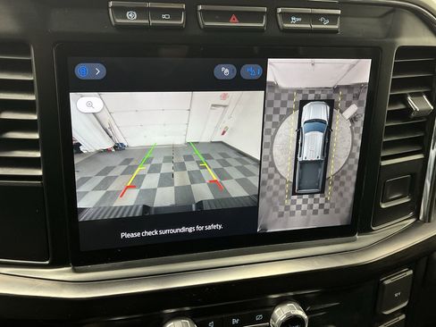 Used 2023 Ford F350 Lariat w/ Chrome Package image 6