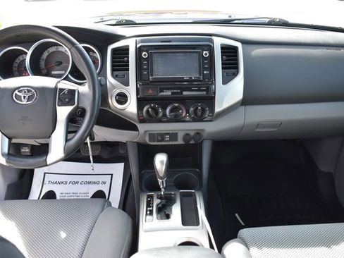 Used 2015 Toyota Tacoma TRD Pro w/ TRD Off-Road Package image 20