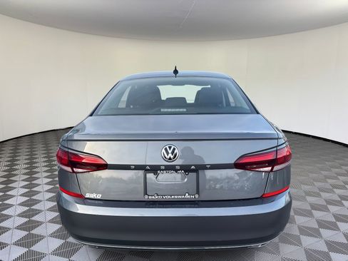 Certified 2021 Volkswagen Passat 2.0T S image 4