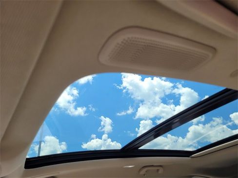 Certified 2025 Acura MDX w/ Technology Package image 18