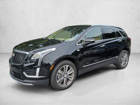 Used 2020 Cadillac XT5 Premium Luxury w/ Platinum Package FWD image 7