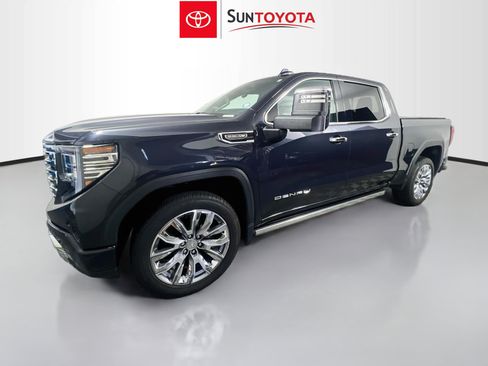 Used 2024 GMC Sierra 1500 Denali w/ Denali Reserve Package AWD/4WD image 9