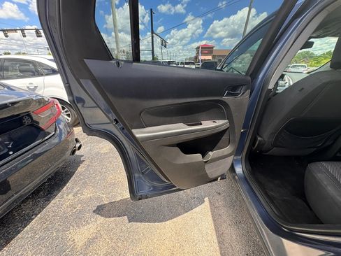 Used 2016 GMC Terrain SLE FWD image 17