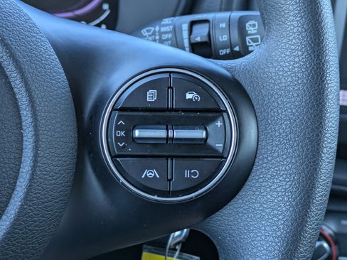 Certified 2023 Kia Soul LX FWD image 19