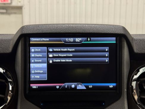 Used 2016 Ford F450 Lariat w/ Lariat Interior Package image 21