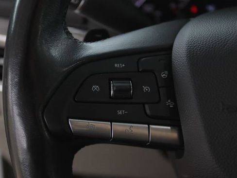 Certified 2021 Cadillac XT4 Luxury w/ Cold Weather Package image 9