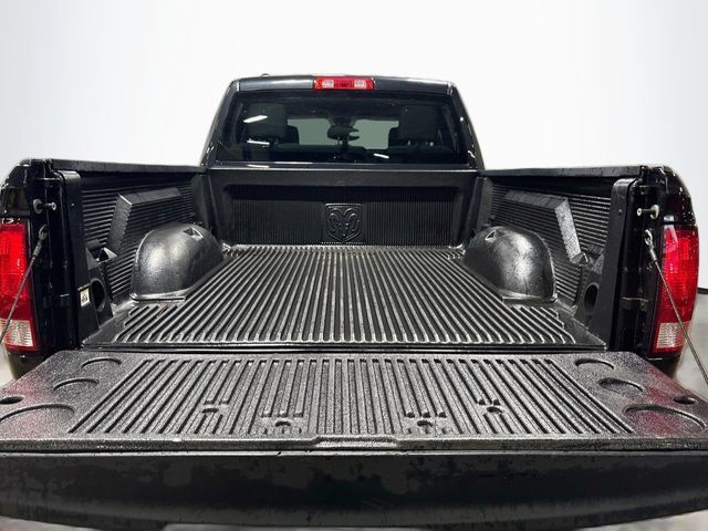Used 2018 RAM 1500 Express w/ Express Value Package AWD/4WD image 17