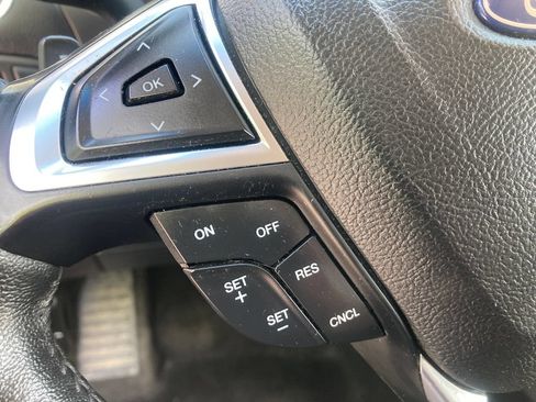 Used 2018 Ford Edge Titanium w/ Cold Weather Package AWD/4WD image 40