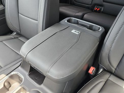 New 2026 GMC Sierra 1500 Denali AWD/4WD image 32