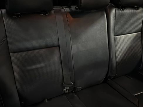 Used 2018 Toyota Tacoma SR5 AWD/4WD image 13