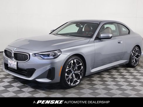 Used 2025 BMW 230i Coupe w/ Convenience Package RWD image 1
