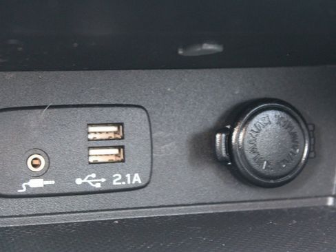 Used 2023 Subaru Crosstrek 2.0i Premium image 22