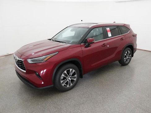 New 2026 Toyota Highlander XLE AWD/4WD image 1