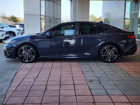 Used 2025 Toyota Camry XSE image 31