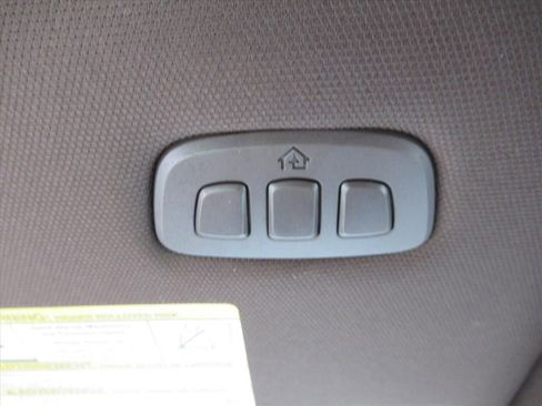 Used 2024 Ford F150 King Ranch w/ FX4 Off-Road Package image 35